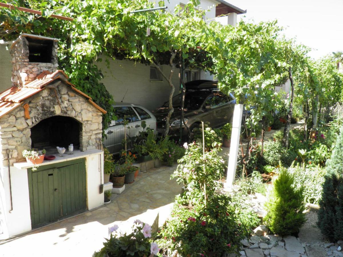 Apartman Mia Biograd Biograd Na Moru Bagian luar foto
